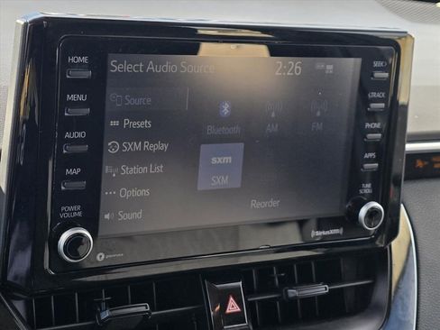 Used 2022 Toyota Corolla LE image 19