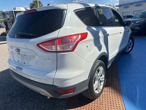 Used 2016 Ford Escape SE image 34
