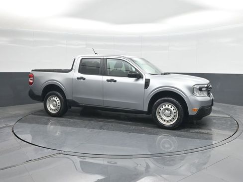 Used 2022 Ford Maverick XL image 6