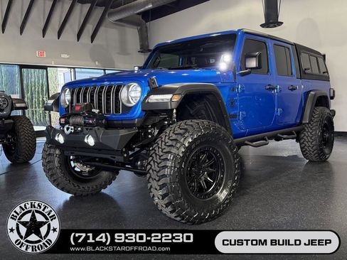 Used 2024 Jeep Gladiator Rubicon w/ Technology Group AWD/4WD image 33