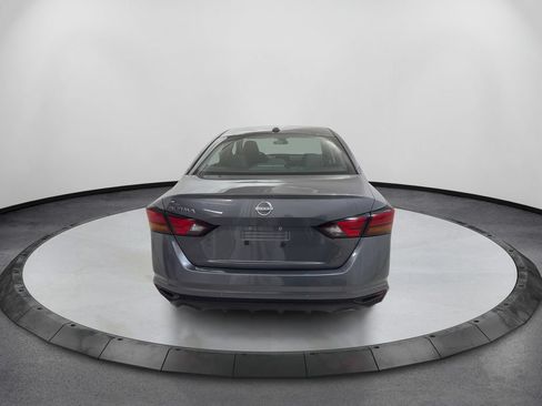 Used 2025 Nissan Altima 2.5 SV FWD image 7