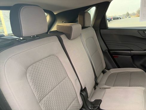 Used 2022 Ford Escape SE w/ Cold Weather Package image 32