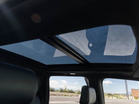 Used 2025 Ford F150 Lariat AWD/4WD image 24