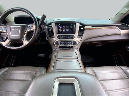 Used 2015 GMC Yukon Denali w/ Touring Package AWD/4WD image 14
