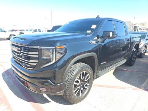 Used 2025 GMC Sierra 1500 AT4 w/ AT4 Premium Package AWD/4WD image 1