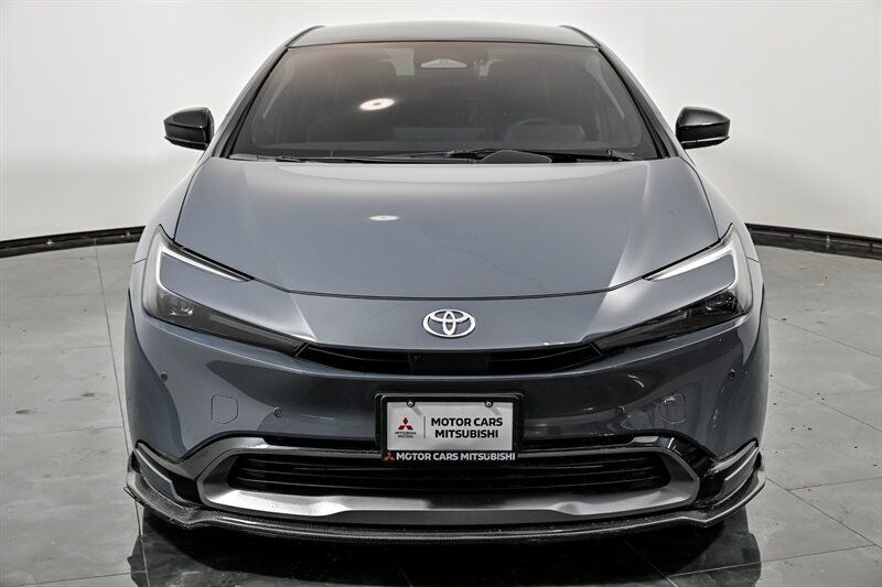 Used 2026 Toyota Prius Limited w/ Limited Premium Package FWD image 4