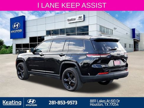 Used 2023 Jeep Grand Cherokee L Limited w/ Black Appearance Package AWD/4WD image 7