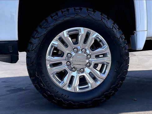 Used 2020 GMC Sierra 2500 Denali w/ Denali Ultimate Package image 11