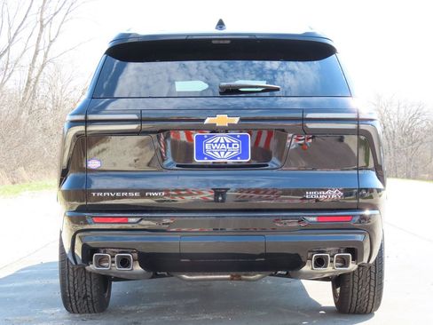 New 2026 Chevrolet Traverse High Country w/ LPO, Floor Liner Package AWD/4WD image 19