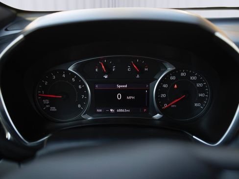 Used 2021 Chevrolet Equinox Premier image 4