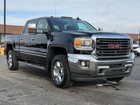 Used 2015 GMC Sierra 2500 SLT image 2