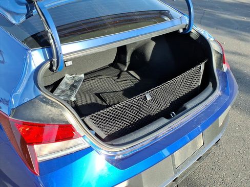 Certified 2025 Hyundai Elantra Sport image 10