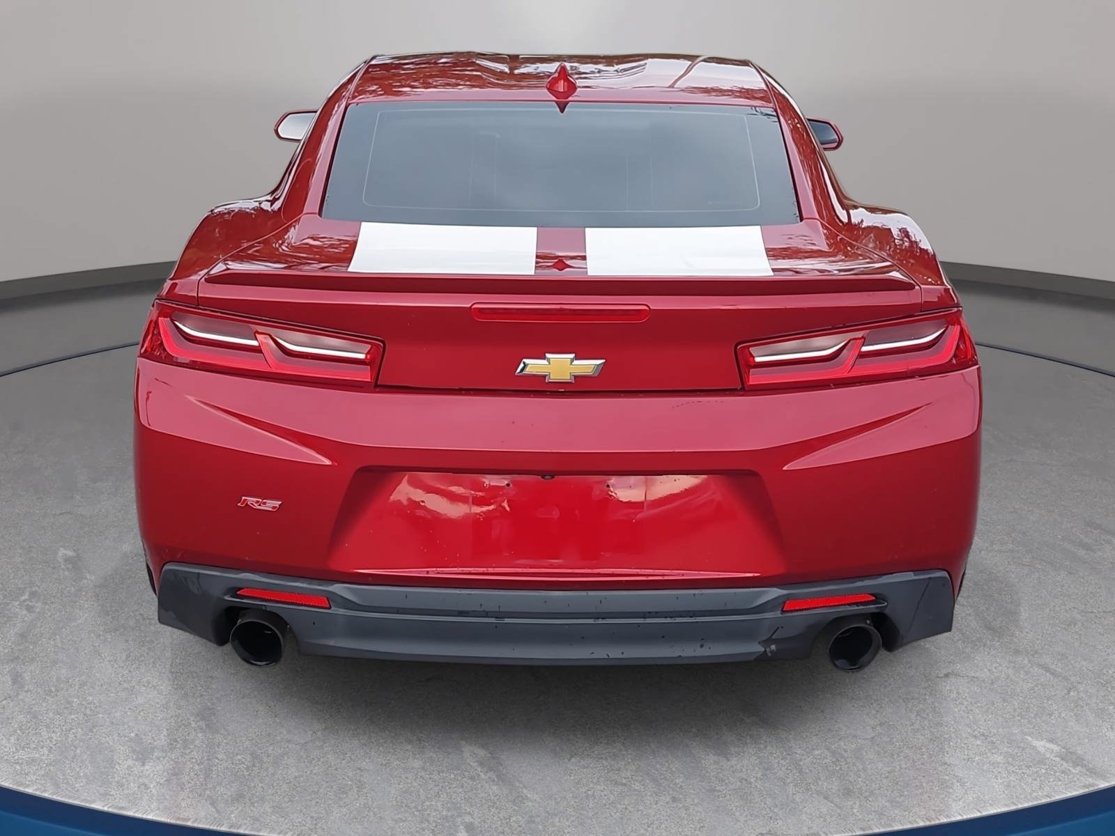 Used 2018 Chevrolet Camaro LT w/ RS Package RWD image 6