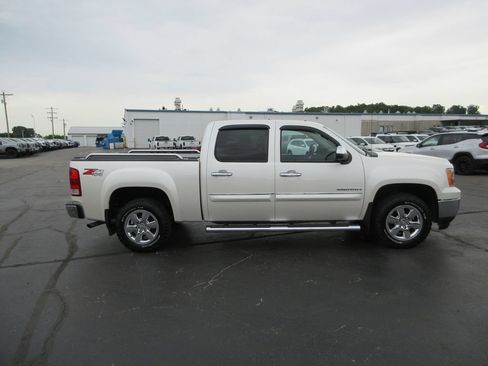 Used 2011 GMC Sierra 1500 SLE w/ Power Tech Package AWD/4WD image 5