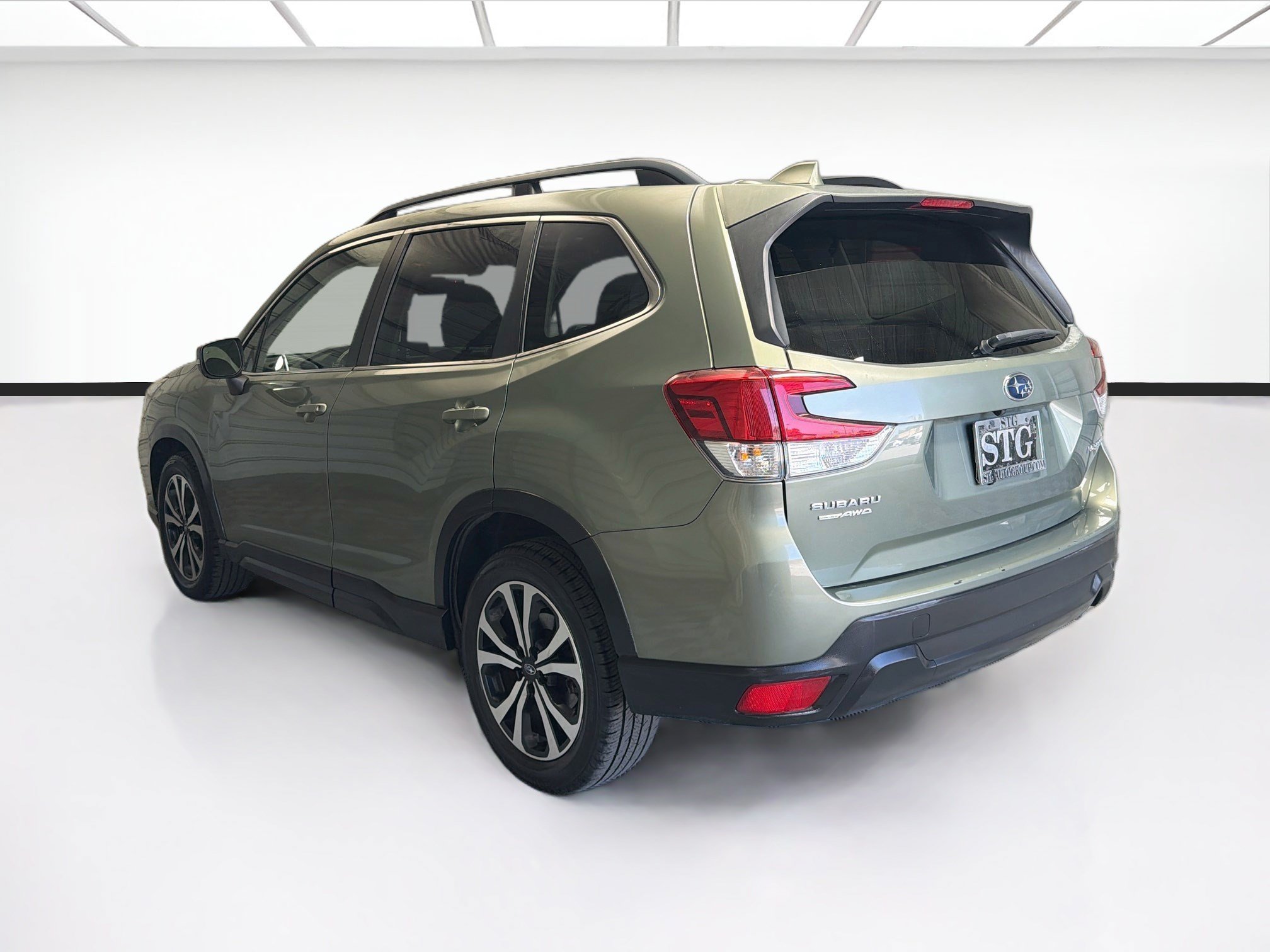 Used 2019 Subaru Forester Limited AWD/4WD image 6
