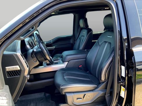 Used 2018 Ford F150 Platinum w/ Equipment Group 701A Luxury AWD/4WD image 8