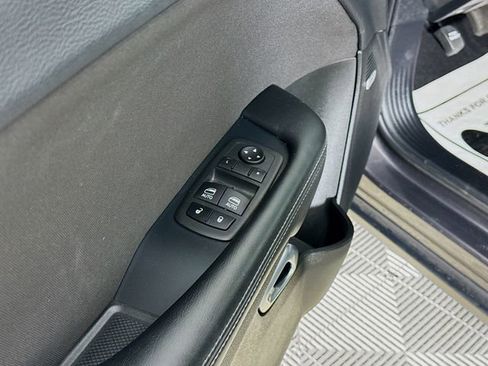 Used 2023 Dodge Challenger SXT w/ Blacktop Package image 17