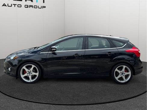 Used 2014 Ford Focus Titanium FWD image 5