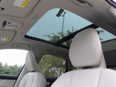 New 2026 Volvo XC60 B5 Ultra w/ Protection Package Premier image 14