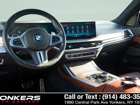 Used 2024 BMW X7 M60i w/ Executive Package image 43