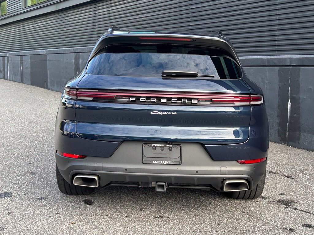 Certified 2026 Porsche Cayenne AWD/4WD image 9