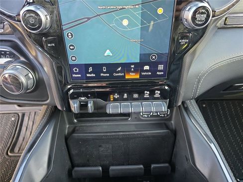 Used 2022 RAM 1500 Limited w/ Body Color Bumper Group image 28