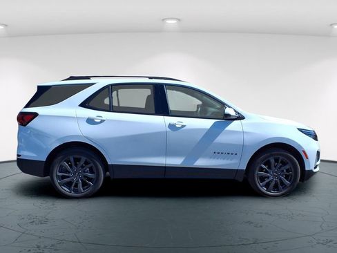 Used 2023 Chevrolet Equinox RS image 5