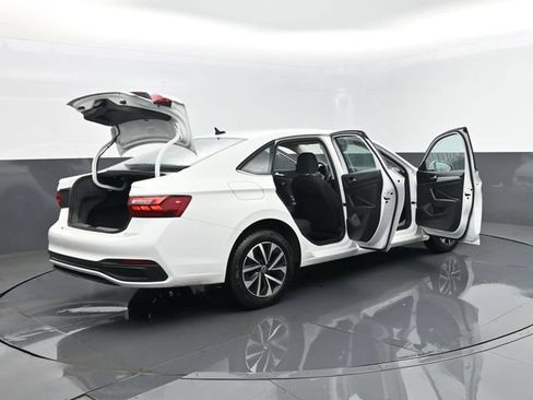 Used 2025 Volkswagen Jetta S FWD image 27