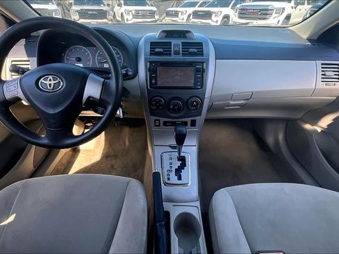 Used 2013 Toyota Corolla LE FWD image 15