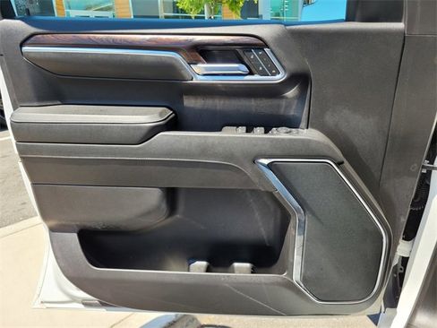 Used 2024 GMC Sierra 1500 SLT image 28