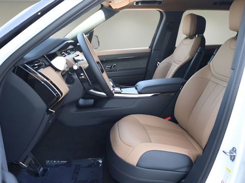 New 2026 Land Rover Range Rover Sport Dynamic SE AWD/4WD image 12