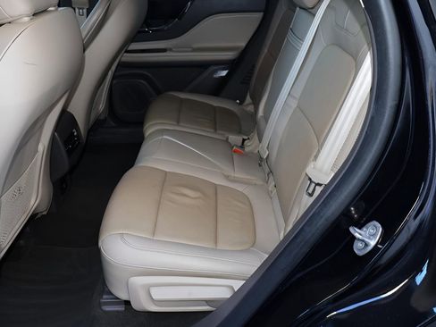 Used 2022 Lincoln Corsair Reserve image 13