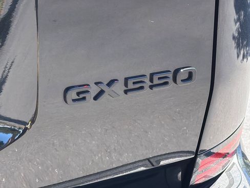 Used 2025 Lexus GX 550 AWD/4WD image 39