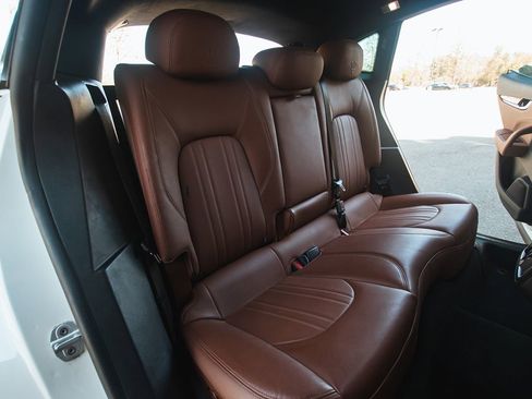 Used 2022 Maserati Levante GT image 28