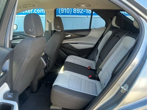 Certified 2023 Chevrolet Equinox LT w/ Driver Convenience Package image 39