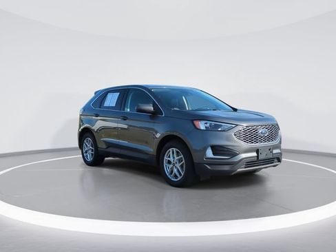 Used 2024 Ford Edge SEL AWD/4WD image 2