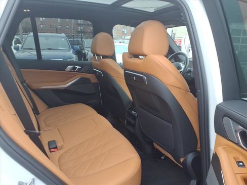 Used 2026 BMW X5 xDrive50e w/ M Sport Package image 34