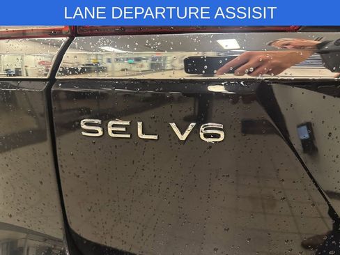 Used 2022 Volkswagen Atlas SEL Premium AWD/4WD image 12