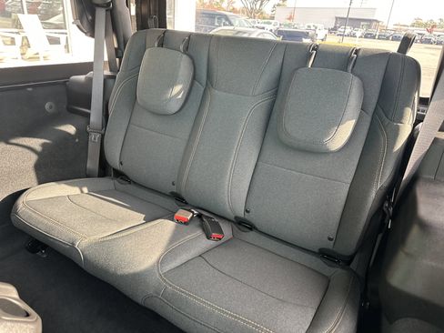 Used 2024 Jeep Wrangler Sport S image 12