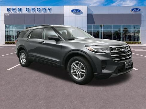 New 2026 Ford Explorer Active RWD image 1