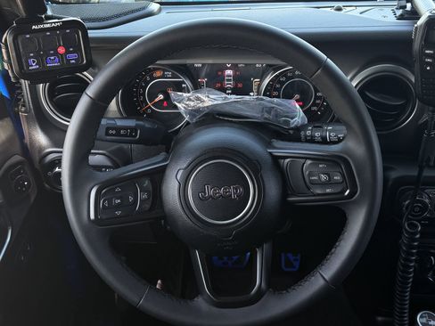 Used 2023 Jeep Wrangler Unlimited Sport AWD/4WD image 14