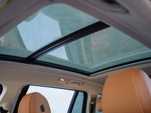 Used 2022 BMW X7 xDrive40i w/ Premium Package image 37