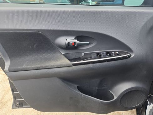 Used 2009 Scion xD image 9