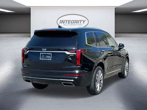 Used 2023 Cadillac XT6 Premium Luxury AWD/4WD image 7