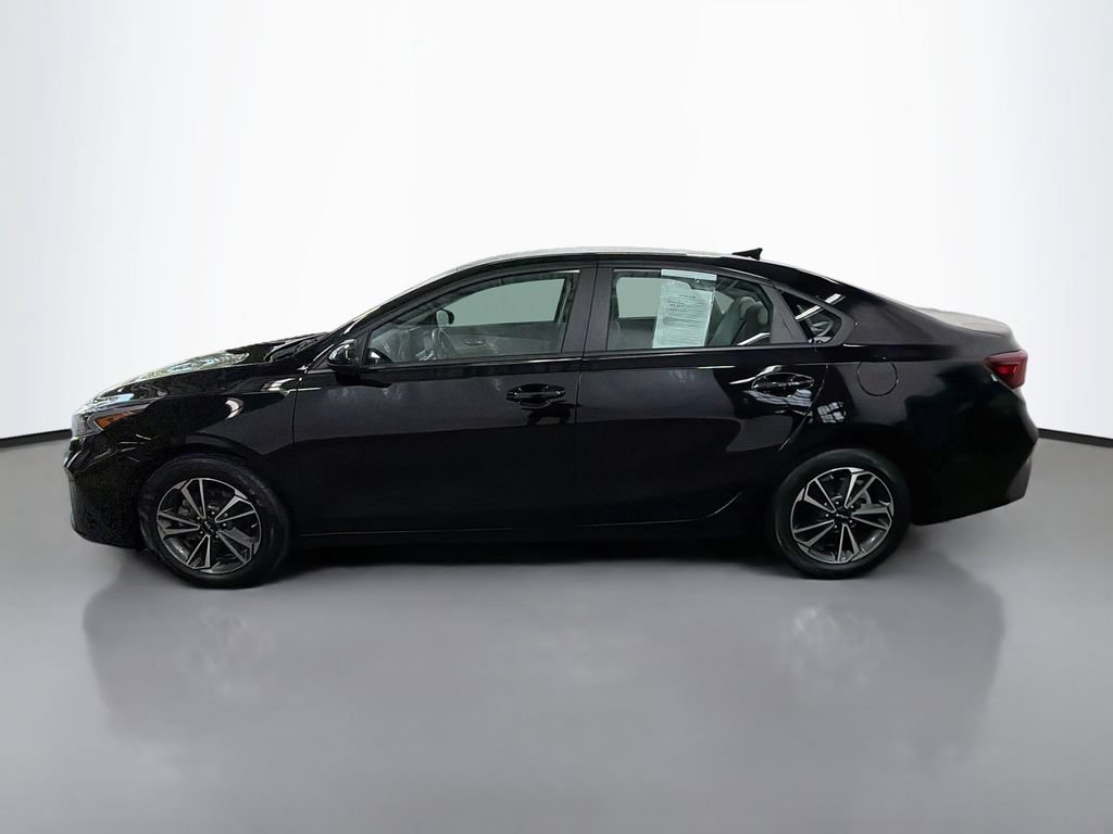 Used 2023 Kia Forte LXS FWD image 6