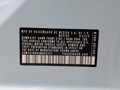 Used 2025 Volkswagen Jetta SE w/ Sunroof Package FWD image 38