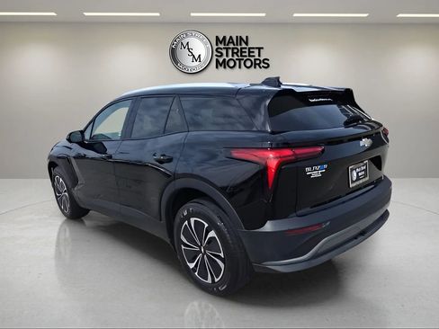 Used 2024 Chevrolet Blazer EV LT AWD/4WD image 3