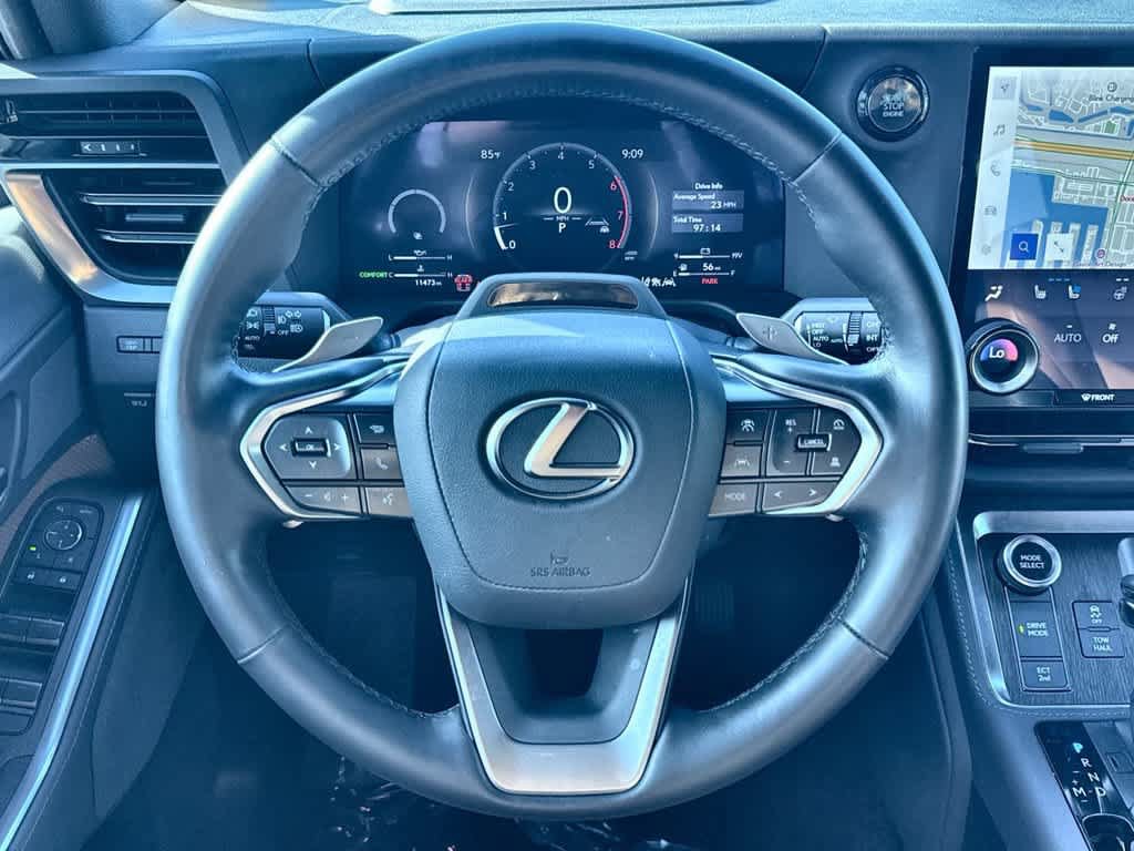 Used 2025 Lexus GX 550 w/ Accessory Package (2T) AWD/4WD image 15