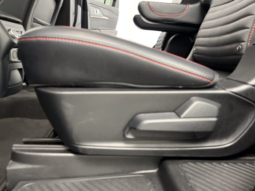 Used 2026 Ford Explorer ST-Line AWD/4WD image 18