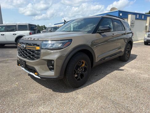 New 2026 Ford Explorer Tremor w/ Tremor Convenience Package AWD/4WD image 1